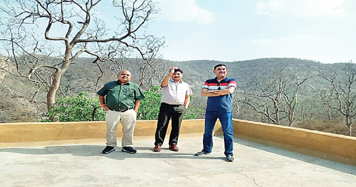 Principal Secy Agarwal reviews arrangements in Sariska reserve